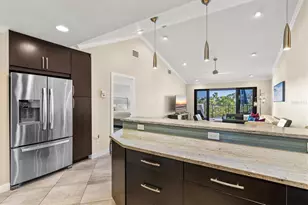 1624 Stickney Point Rd, Sarasota, FL 34231 - Photo 7