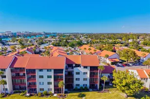 1624 Stickney Point Rd, Sarasota, FL 34231 - Photo 35