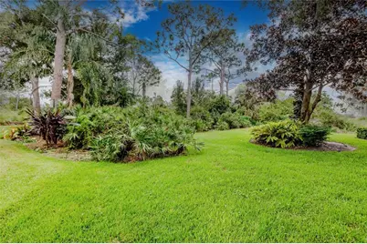 442 Tremingham Way, Venice, FL 34293 - Photo 13