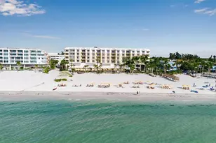 915 Seaside Dr, Sarasota, FL 34242 - Photo 1