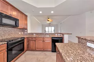 7702 Lake Vista Ct, Bradenton, FL 34202 - Photo 7