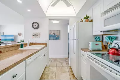 1400 Cove II Place #631, Sarasota, FL 34242 - Photo 25