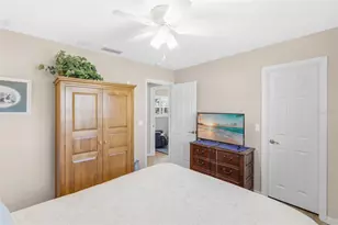 373 Roseling Cir, Venice, FL 34293 - Photo 25