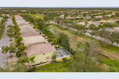 7944 Bergamo Avenue, Sarasota, FL 34238 - Photo 41