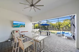 825 Seascape Pl, Sarasota, FL 34240 - Photo 35