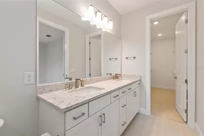 5811 Silverside Pine Court, Lakewood Ranch, FL 34211 - Photo 17