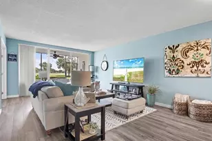 7461 W Country Club Dr N, Sarasota, FL 34243 - Photo 5