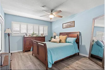 7461 W Country Club Drive N #108, Sarasota, FL 34243 - Photo 11