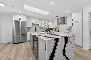 2155 Harbourside Dr, Longboat Key, FL 34228 - Photo 21