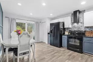 5806 Oak Mill Terrace, Palmetto, FL 34221 - Photo 7