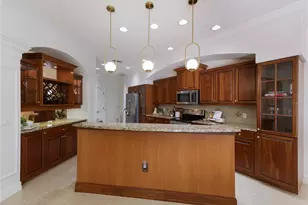 7012 Twin Hills Terrace, Lakewood Ranch, FL 34202 - Photo 13