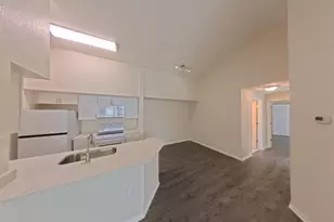 4102 Central Sarasota Pkwy, Sarasota, FL 34238 - Photo 3