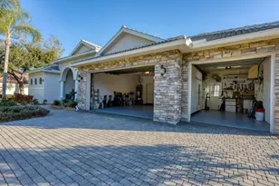 6410 Butlers Crest Dr, Bradenton, FL 34203 - Photo 35