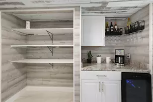 339 Barcelona Dr, Bradenton, FL 34210 - Photo 7