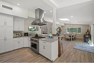 5045 Oxford Drive, Sarasota, FL 34242 - Photo 19