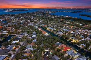 5045 Oxford Dr, Sarasota, FL 34242 - Photo 69