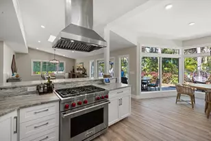 5045 Oxford Dr, Sarasota, FL 34242 - Photo 21