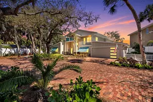 5045 Oxford Dr, Sarasota, FL 34242 - Photo 1