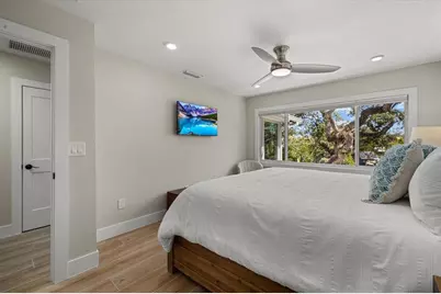 5045 Oxford Drive, Sarasota, FL 34242 - Photo 49