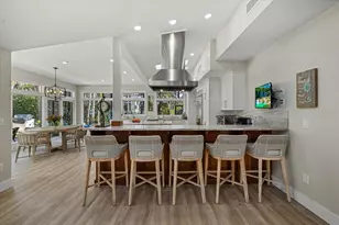 5045 Oxford Dr, Sarasota, FL 34242 - Photo 25