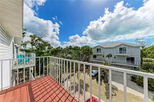 6250 Holmes Blvd, Holmes Beach, FL 34217 - Photo 37