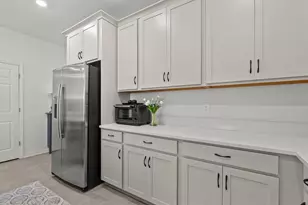 7328 Portlight Ln, Sarasota, FL 34240 - Photo 17