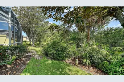 8183 Nice Way, Sarasota, FL 34238 - Photo 51