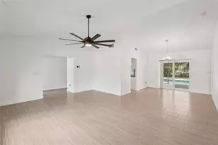 5385 Dominica Cir, Sarasota, FL 34233 - Photo 9