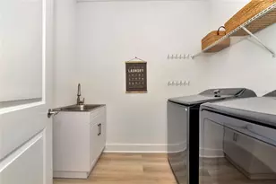 8516 Golden Dawn Ct, Sarasota, FL 34241 - Photo 33