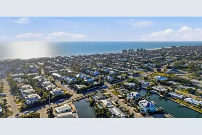 501 65th Street, Holmes Beach, FL 34217 - Photo 57