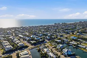 501 65th St, Holmes Beach, FL 34217 - Photo 57