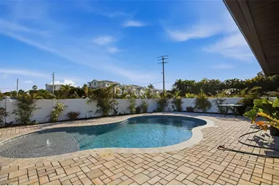 501 65th Street, Holmes Beach, FL 34217 - Photo 47
