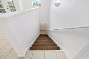 8933 Manor Loop, Lakewood Ranch, FL 34202 - Photo 5