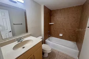 960 Highland St, Sarasota, FL 34234 - Photo 3