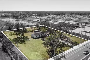 2519 Moccasin Wallow Rd, Palmetto, FL 34221 - Photo 1