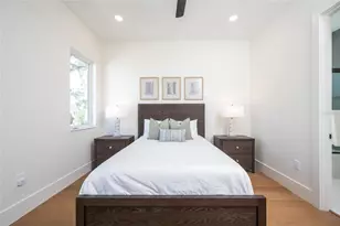 2420 Floyd St, Sarasota, FL 34239 - Photo 83