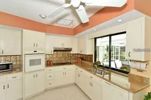 4841 Palm Aire Dr, Sarasota, FL 34243 - Photo 7