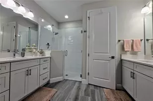 235 O'keeffe Cir, Bradenton, FL 34212 - Photo 11