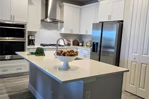 235 O'keeffe Cir, Bradenton, FL 34212 - Photo 3