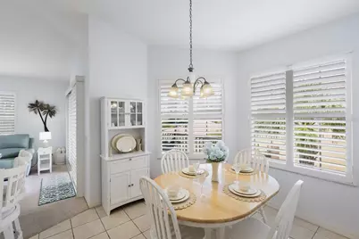 203 Casa Del Lago Way #203, Venice, FL 34292 - Photo 9