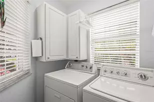 203 Casa Del Lago Way, Venice, FL 34292 - Photo 11