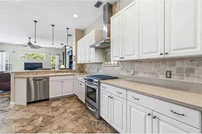 7714 Ashley Circle, Bradenton, FL 34201 - Photo 9