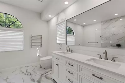 7242 Villa D Este Drive, Sarasota, FL 34238 - Photo 39