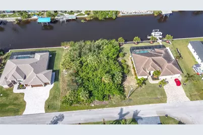 9177 Santa Lucia Drive, Port Charlotte, FL 33981 - Photo 23