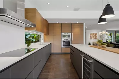 541 S Washington Drive, Sarasota, FL 34236 - Photo 23