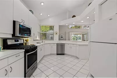 6427 Berkshire Place, University Park, FL 34201 - Photo 11