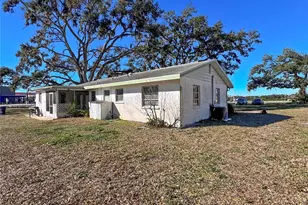 2519 Moccasin Wallow Rd, Palmetto, FL 34221 - Photo 9