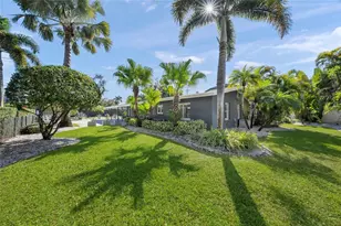 1780 Spring Creek Dr, Sarasota, FL 34239 - Photo 9