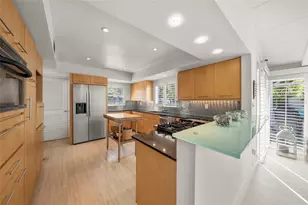 1780 Spring Creek Dr, Sarasota, FL 34239 - Photo 15