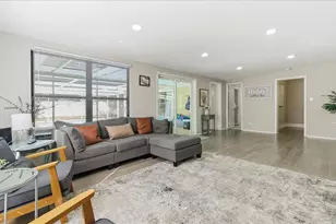 305 N Conrad Ave, Sarasota, FL 34237 - Photo 3